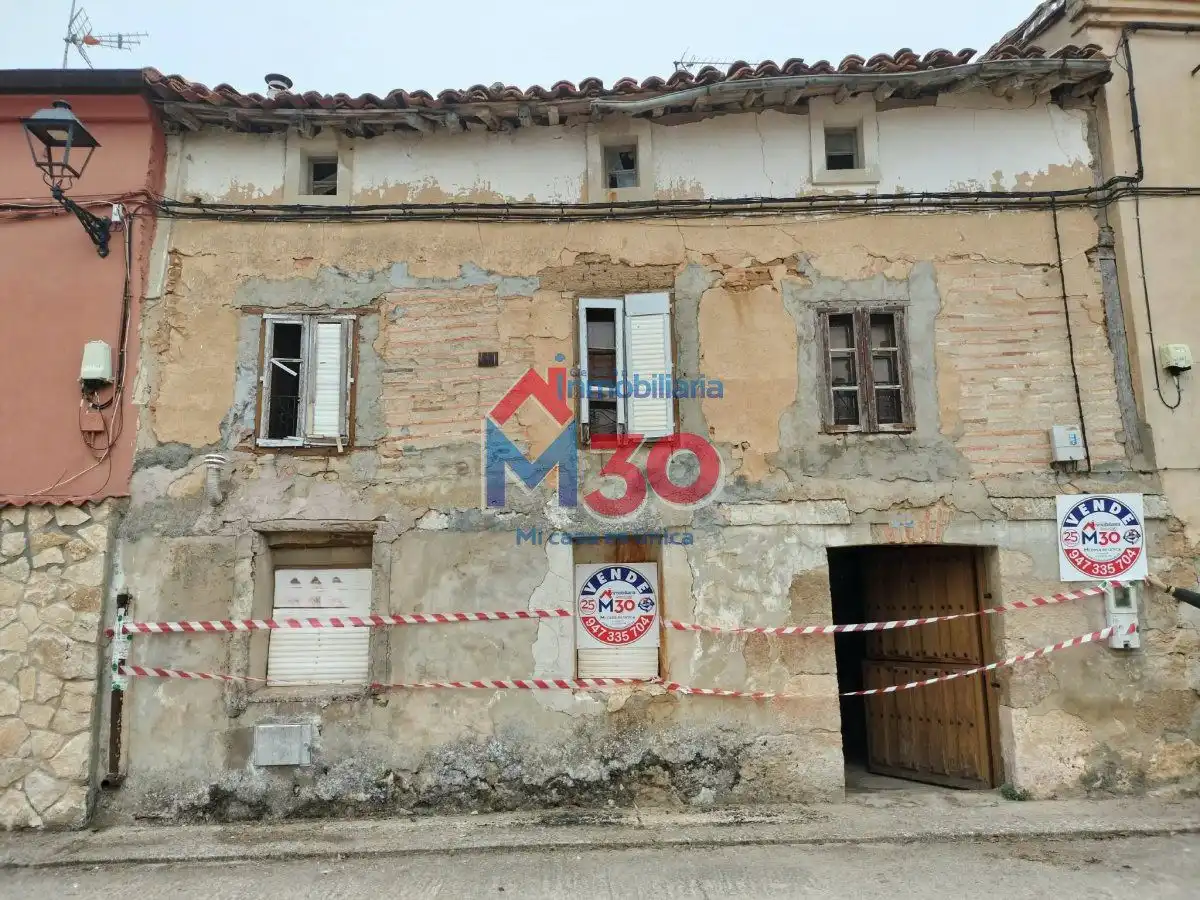 Vista exterior de Casa o chalet en venta en Miraveche, Burgos