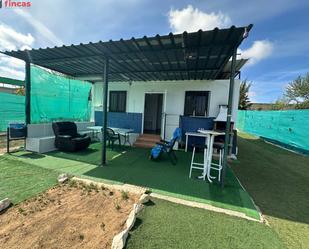 Terrassa de Finca rústica en venda en Arahal amb Aire condicionat, Jardí privat i Piscina