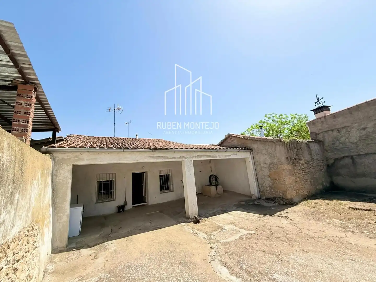 Exterior view of Houses for sale in Topas  with Private garden and Furnished