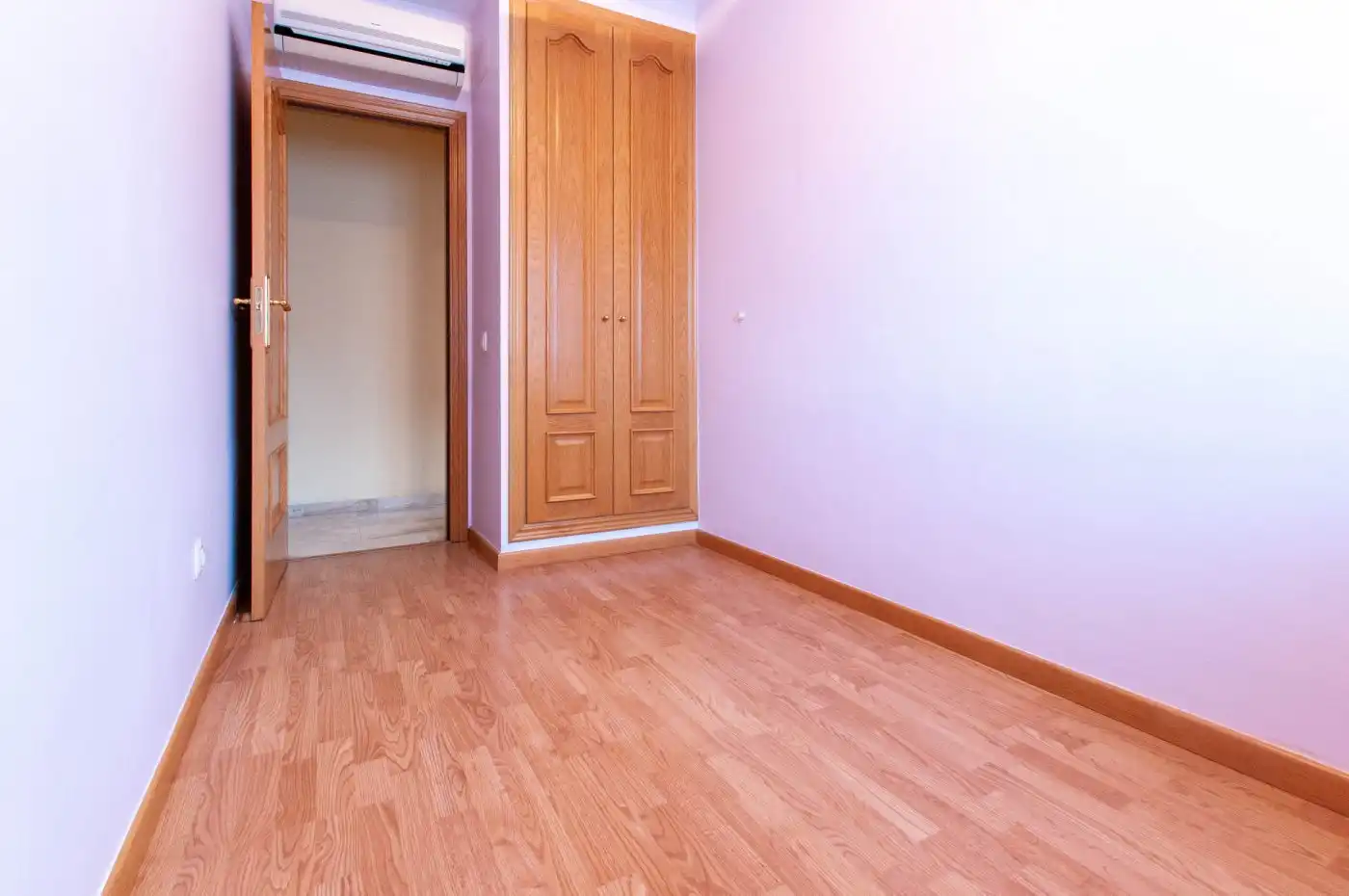 Habitación de Piso de alquiler en Sabadell con Aire acondicionado, Calefacción y Parquet