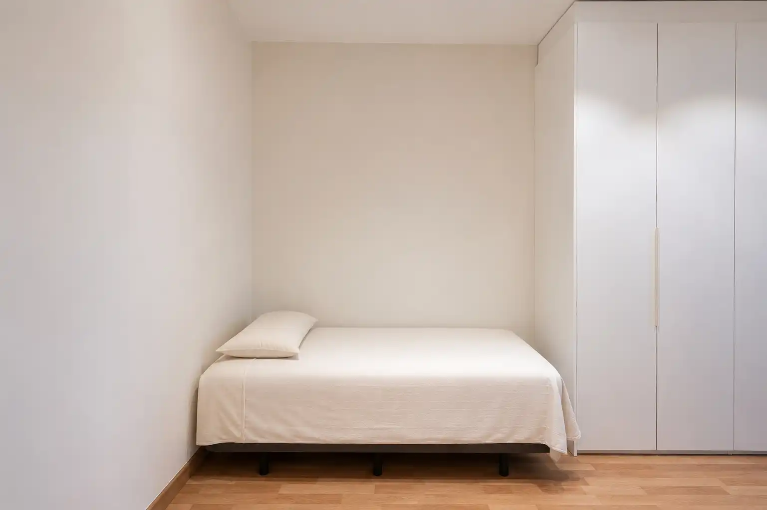 Dormitori de Dúplex de lloguer en Sant Feliu de Guíxols amb Aire condicionat, Calefacció i Terrassa