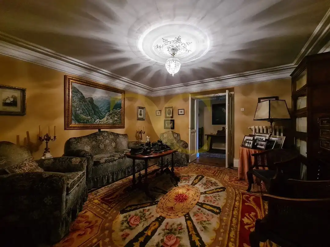 Sala d'estar de Casa o xalet en venda en Gijón  amb Calefacció, Jardí privat i Terrassa