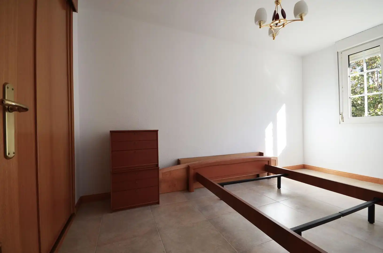 Bedroom of Detached homes for sale in Zaragoza
