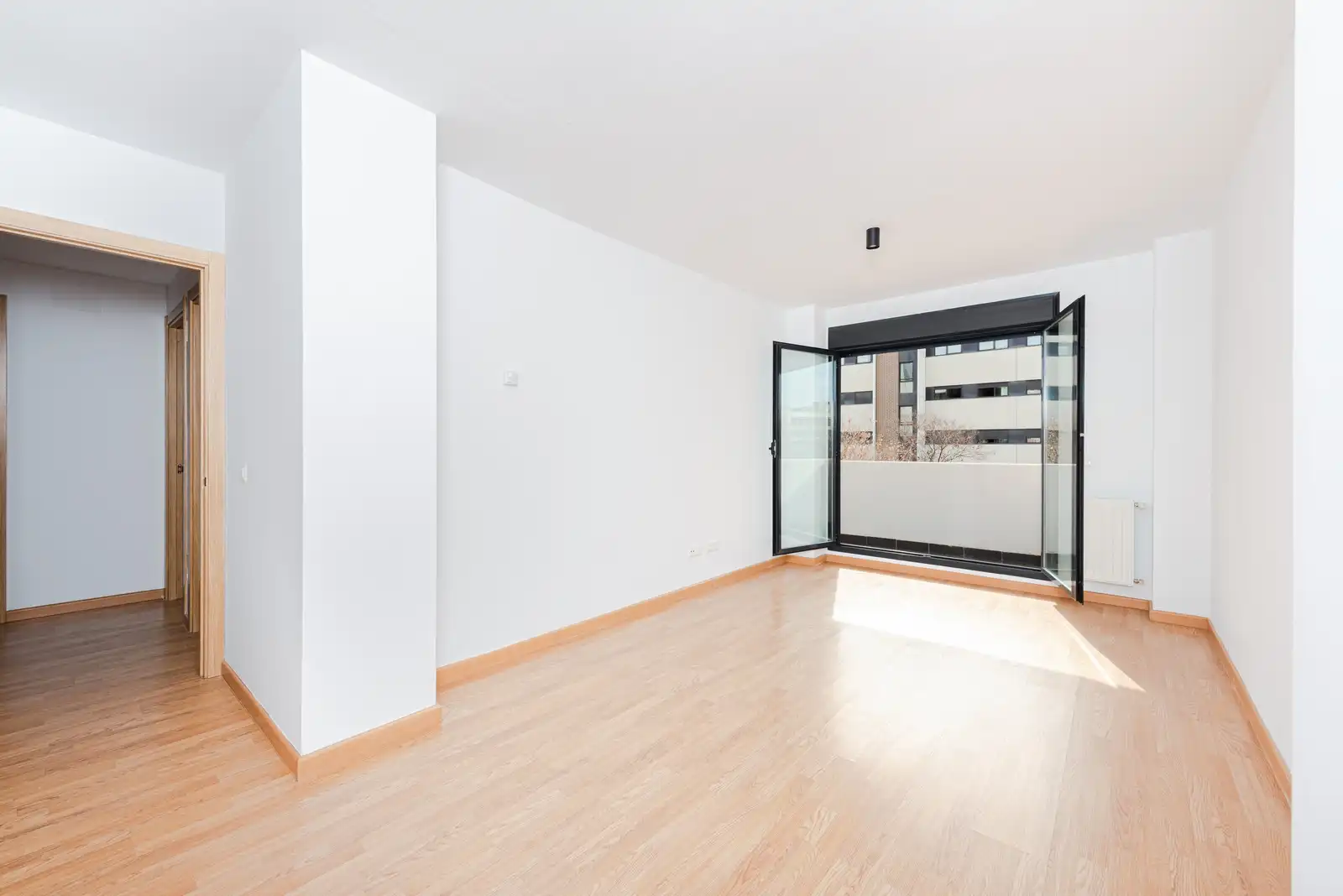 Living room of Flat for rent in Torrejón de Ardoz  with Parquet flooring, Terrace and Storage room