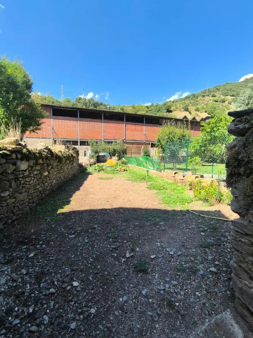 Adosado con jardín en venta en Rialp, imagen 17