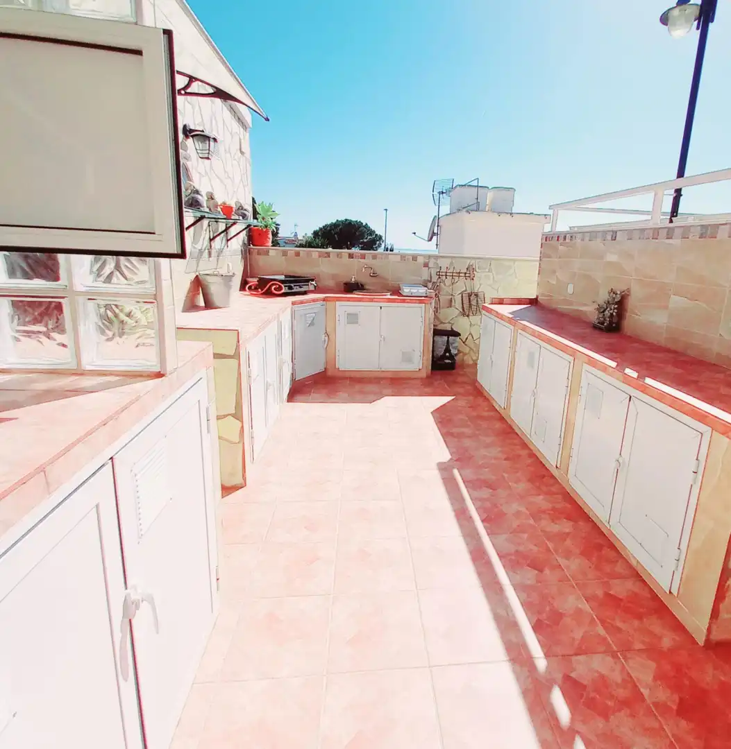 Cocina de Casa o chalet en venta en Rincón de la Victoria con Aire acondicionado, Jardín privado y Terraza