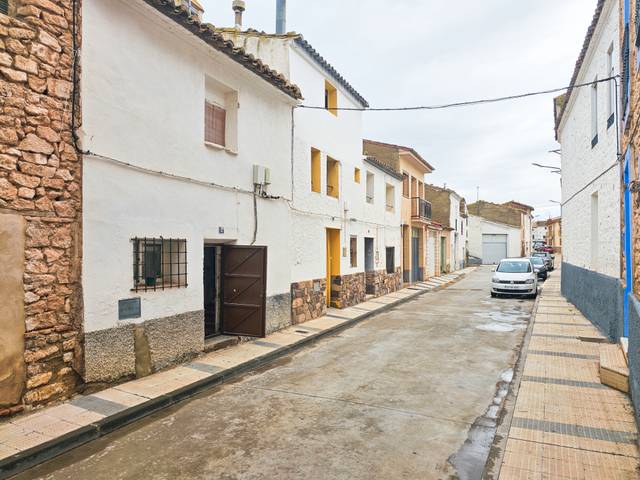 Casa adosada en Venta en Calle Wilfredo el Velloso, 3 en Lumpiaque