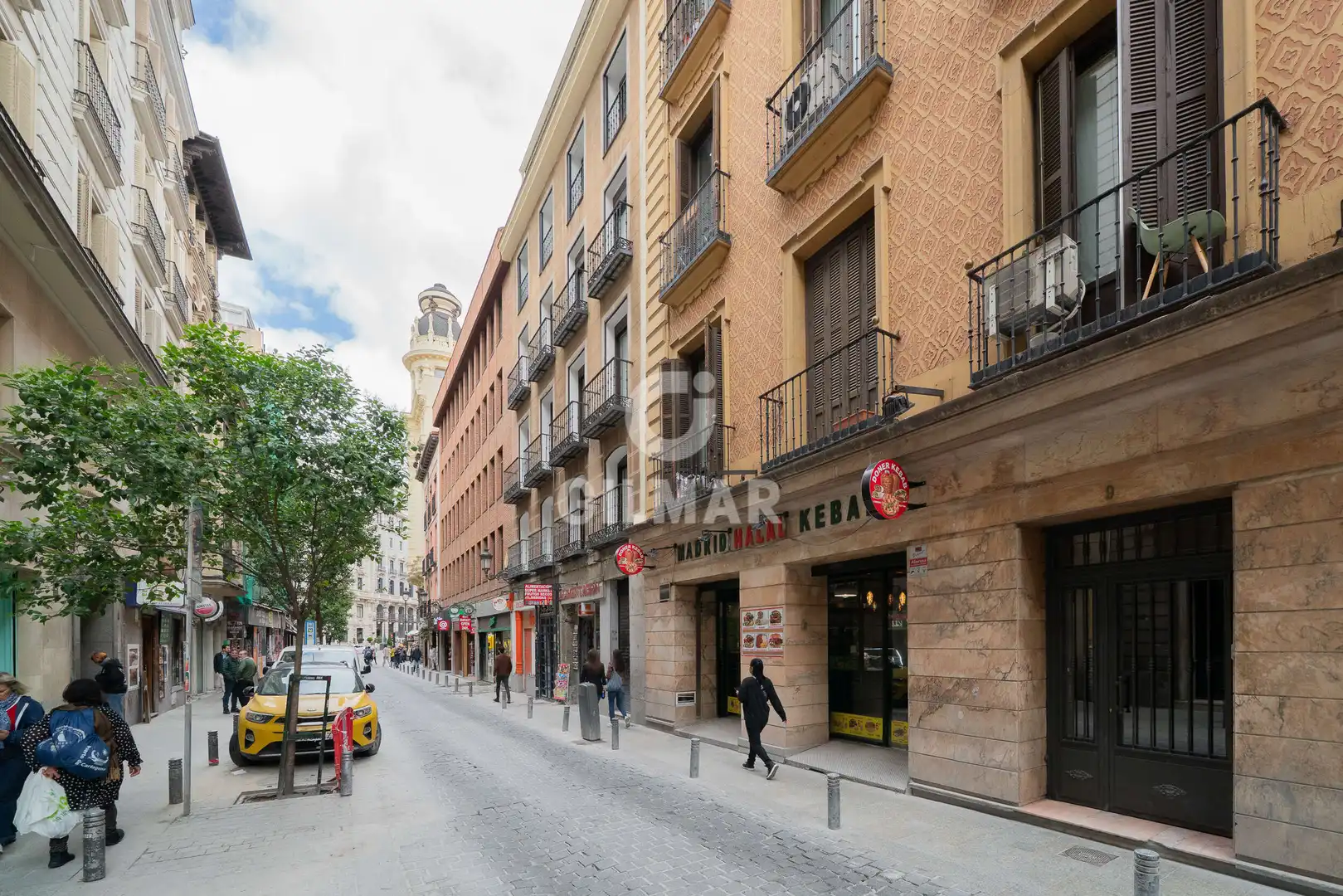 Vista exterior de Piso en venta en Madrid con Calefacción
