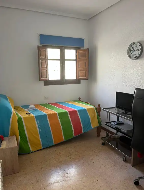 Dormitori de Casa o xalet en venda en Benaguasil amb Jardí privat, Terrassa i Traster