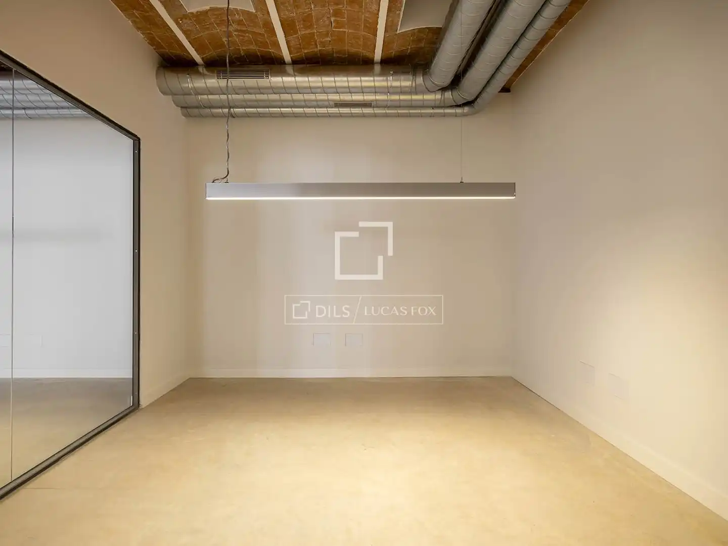 Loft zum Verkauf in Barcelona mit Klimaanlage und Heizung