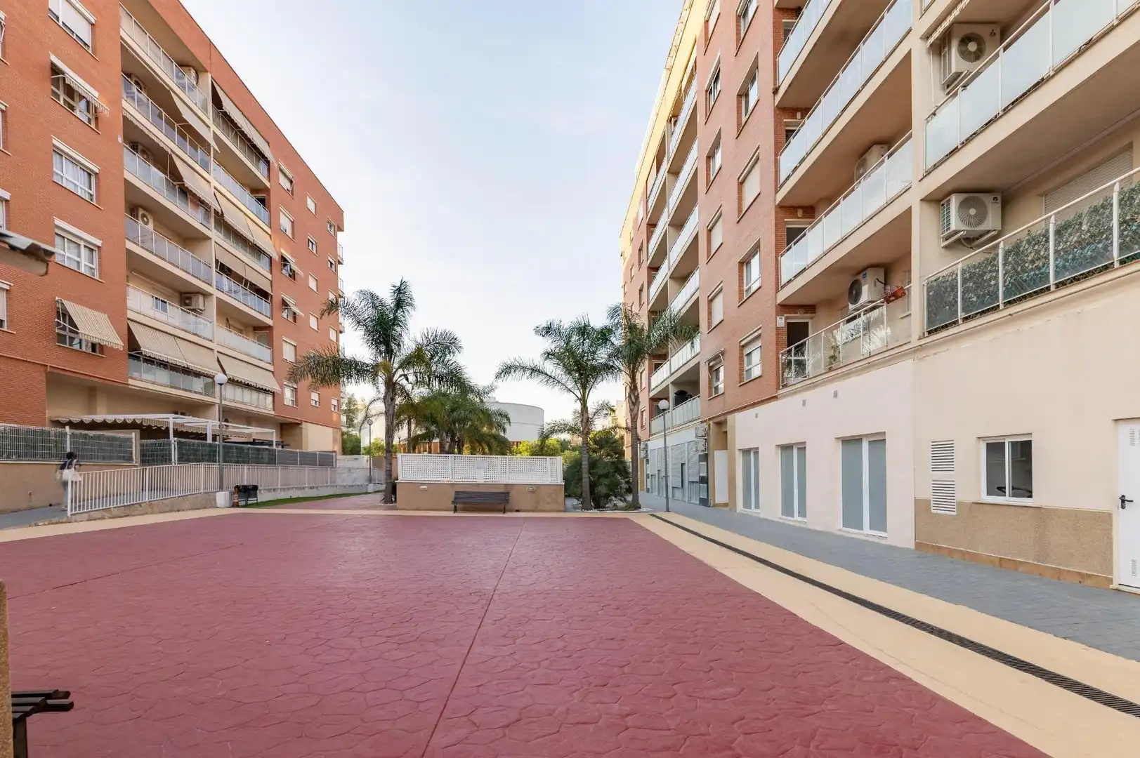 Exterior view of Flat for rent in Paterna  with Air Conditioner, Heating and Private garden