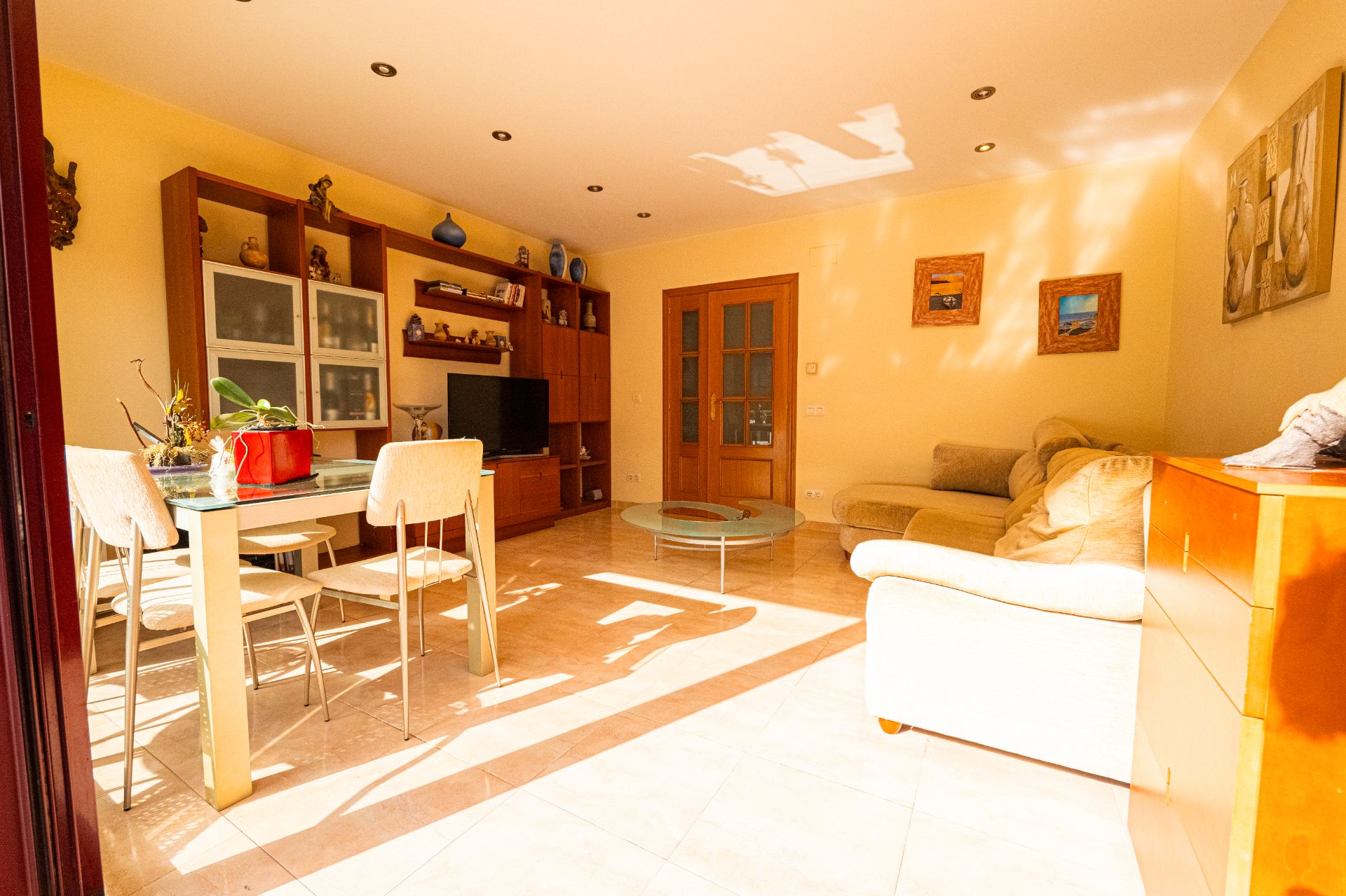 Living room of Flat for sale in El Vendrell  with Heating, Furnished and Balcony