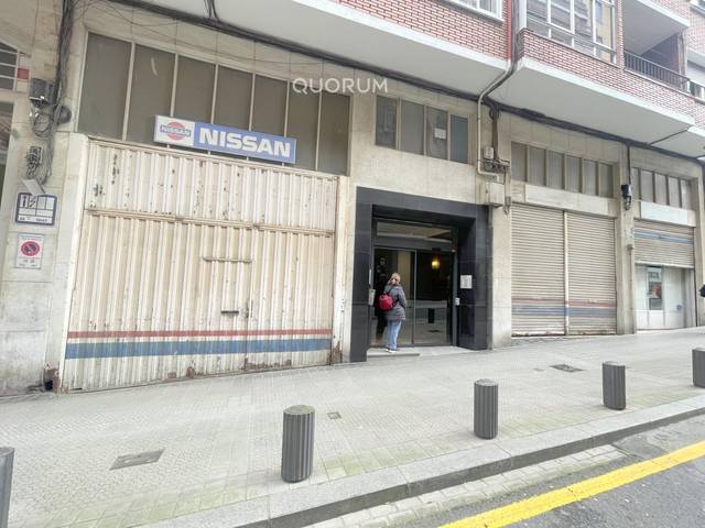 Local comercial en Venta en Calle SANTUTXU en Santutxu - Basarrate