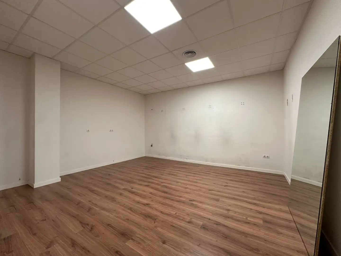 Commercial properties for rent in Ontinyent  with Air Conditioner