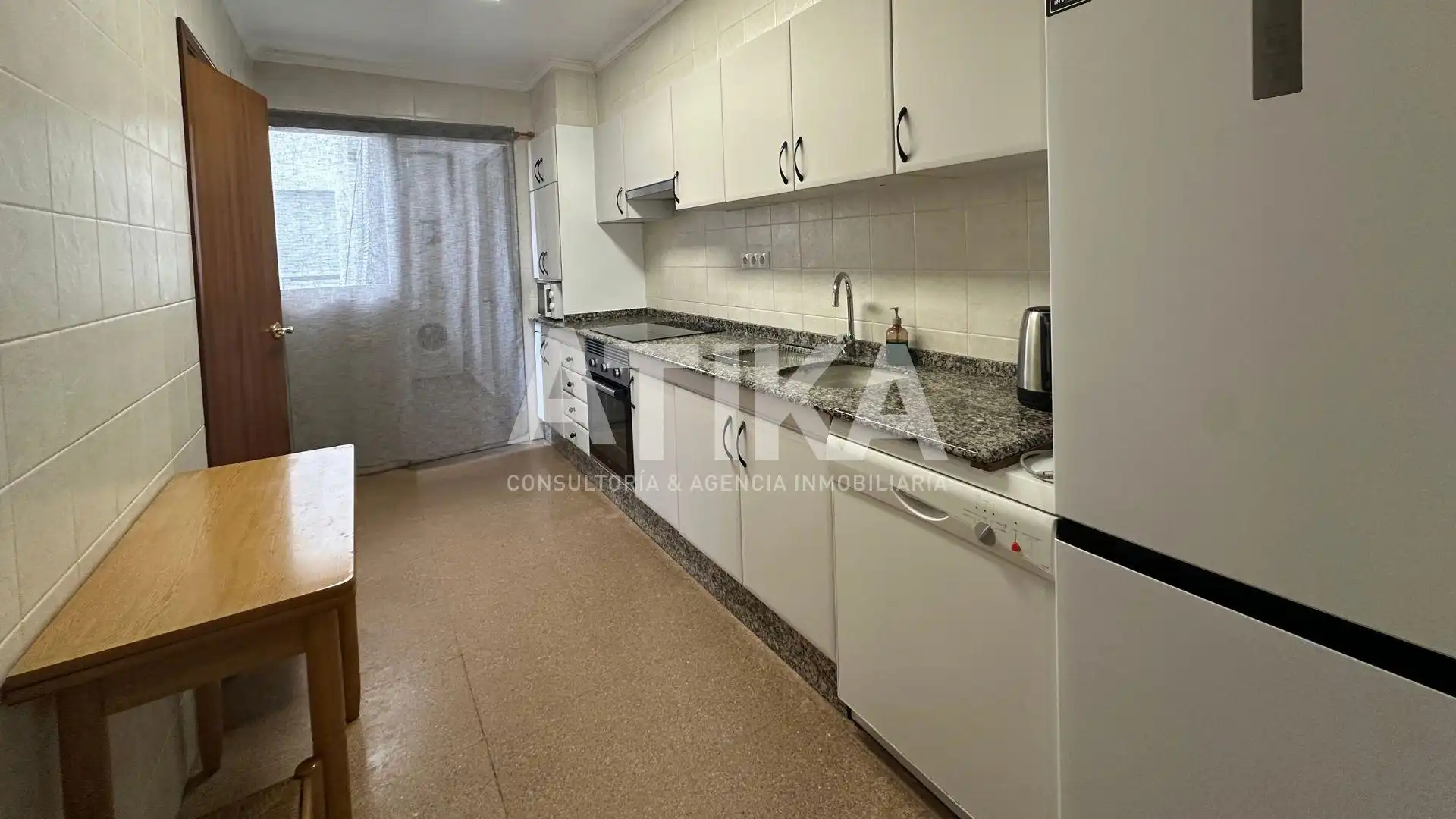Appartamento con terrazza in vendita a Sant Josep - Zona Hospital, imagen 8