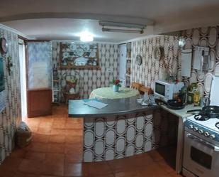 Cuina de Casa o xalet en venda en Acered amb Jardí privat