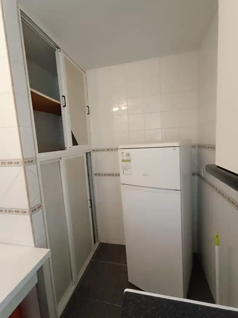 Küche von Wohnung zur Miete in Badajoz mit Möbliert, Ofen und Waschmaschine