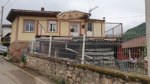 Casa en venta en Belmonte De Miranda, 4 dormitorios., imatge 4