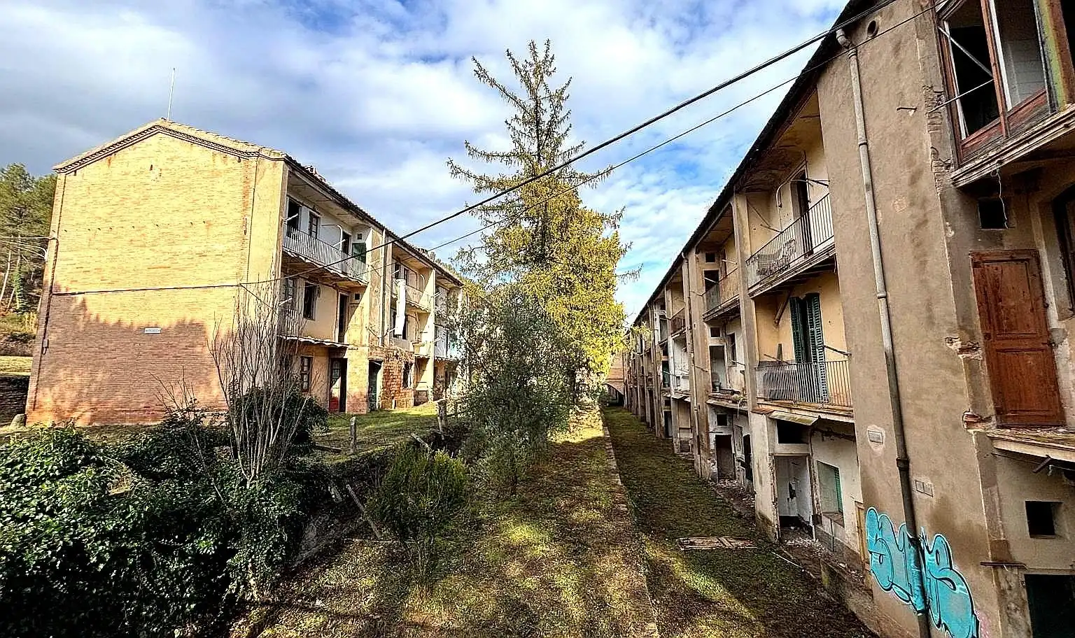 Exterior view of Buildings for sale in Balsareny