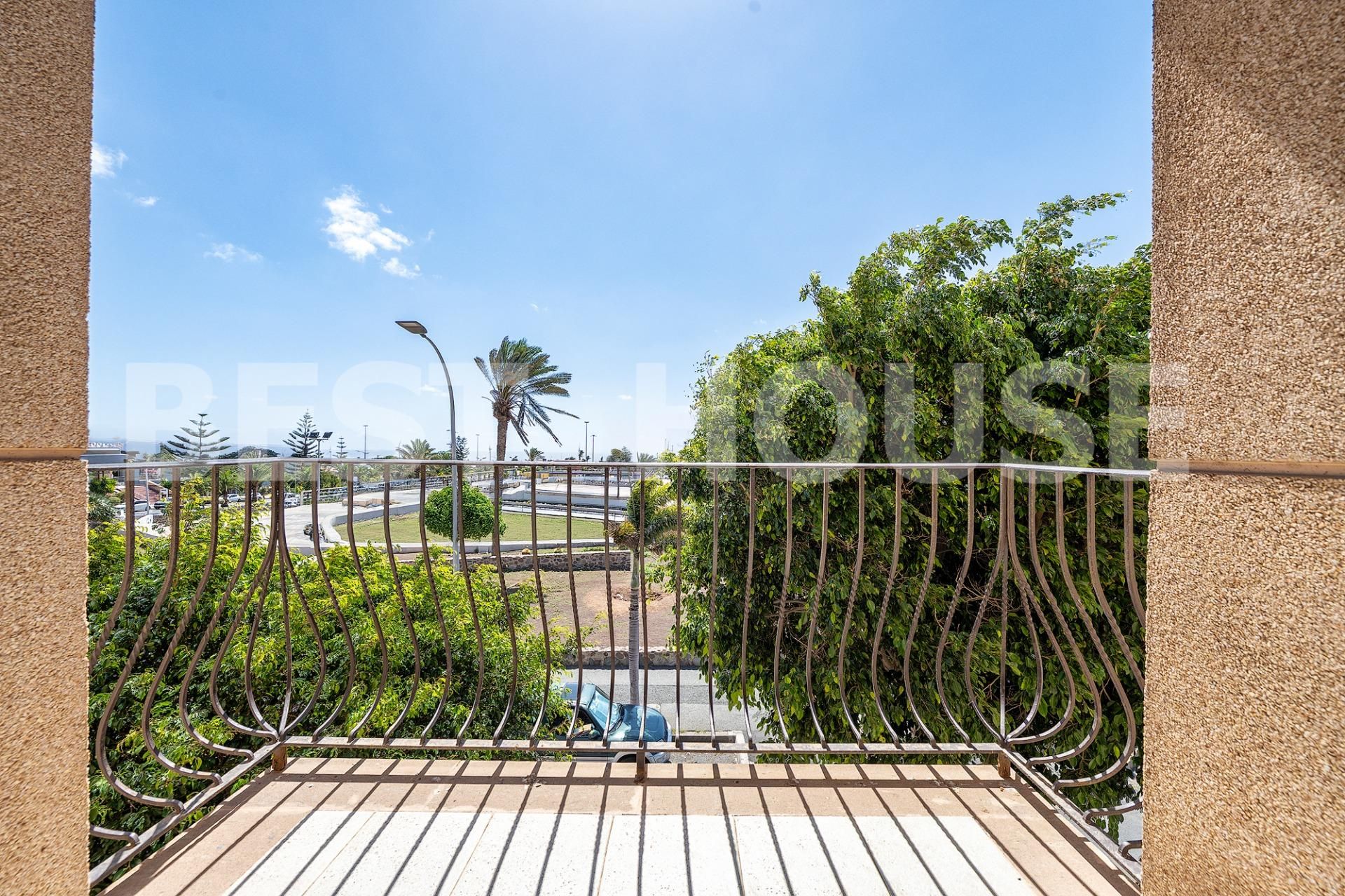 Exterior view of Flat for sale in Santa Lucía de Tirajana  with Balcony