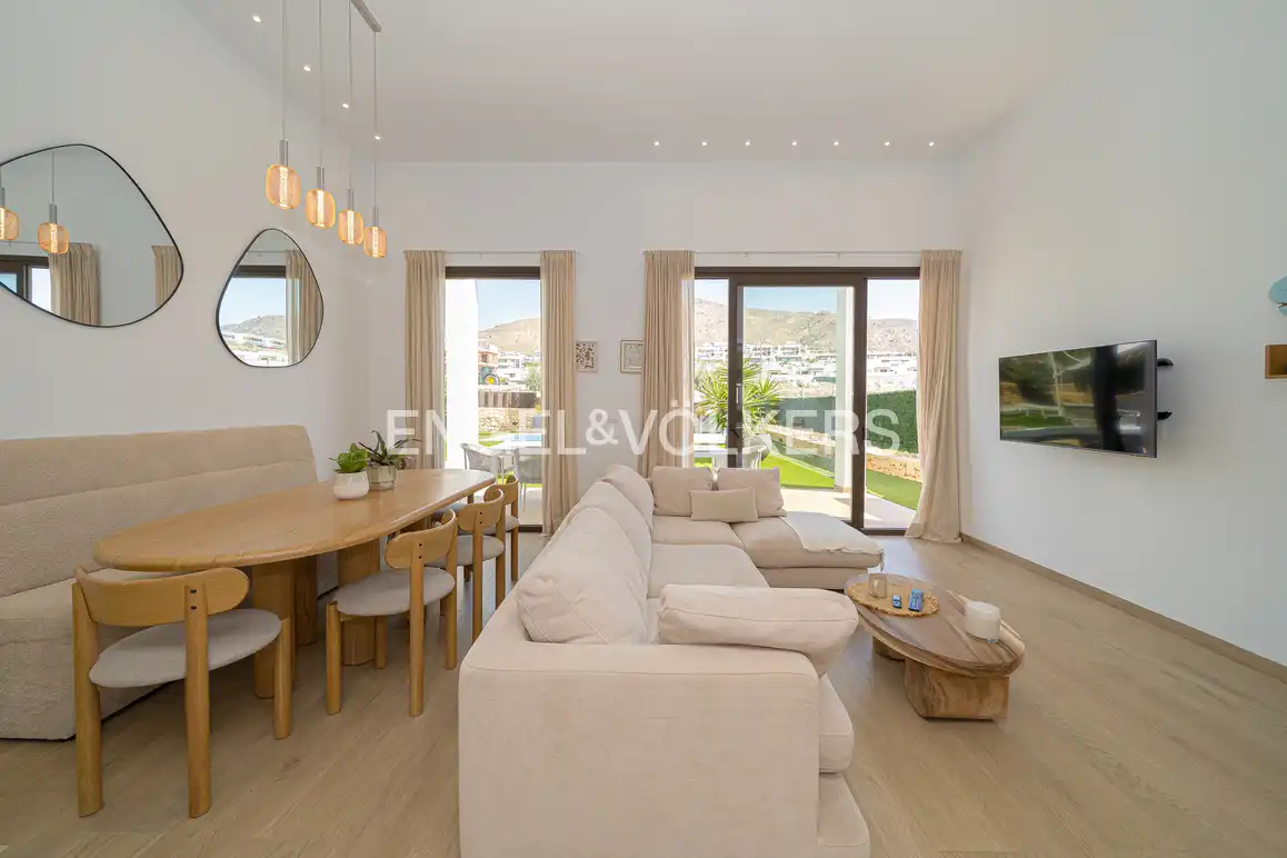 Chalet con piscina en venta en Carrer d'Equador 8, imagen 4