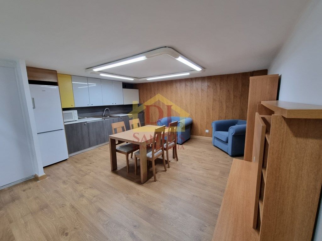 Apartment for sale in Salamanca Capital  with Heating and Furnished