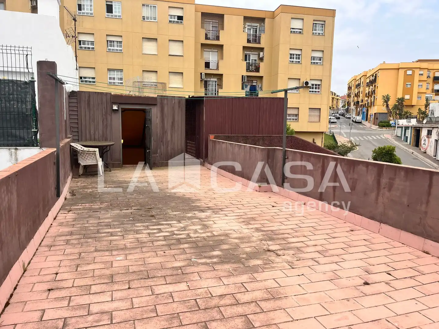 Terrassa de Casa adosada en venda en Algeciras amb Terrassa i Balcó