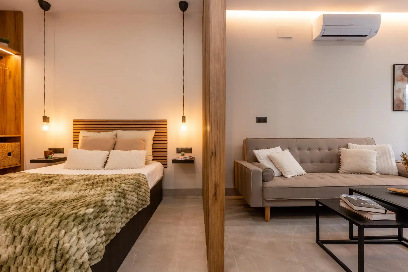 Habitación de Estudio en venta en Granada con Aire acondicionado, Calefacción y Alarma
