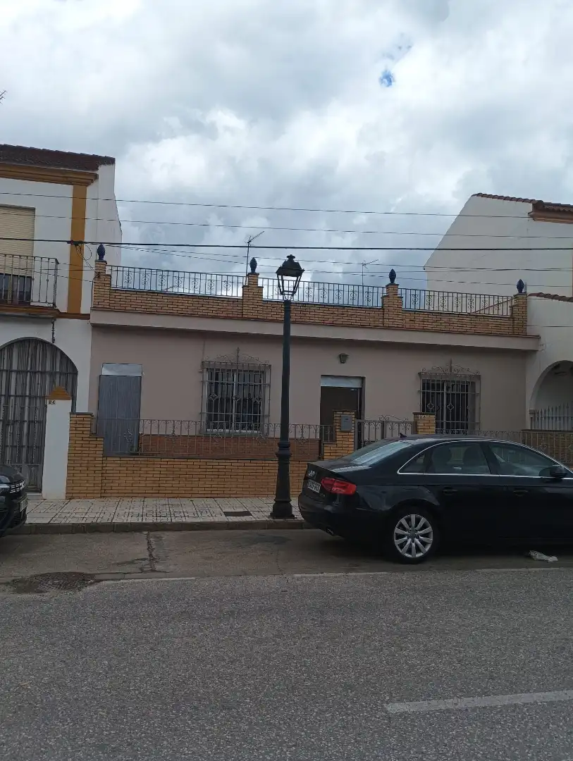 Vista exterior de Casa o chalet en venta en Umbrete