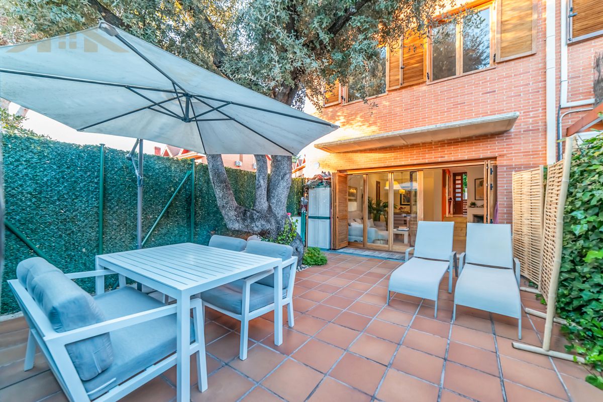 Terrace of Single-family semi-detached for sale in Villaviciosa de Odón  with Heating, Private garden and Terrace