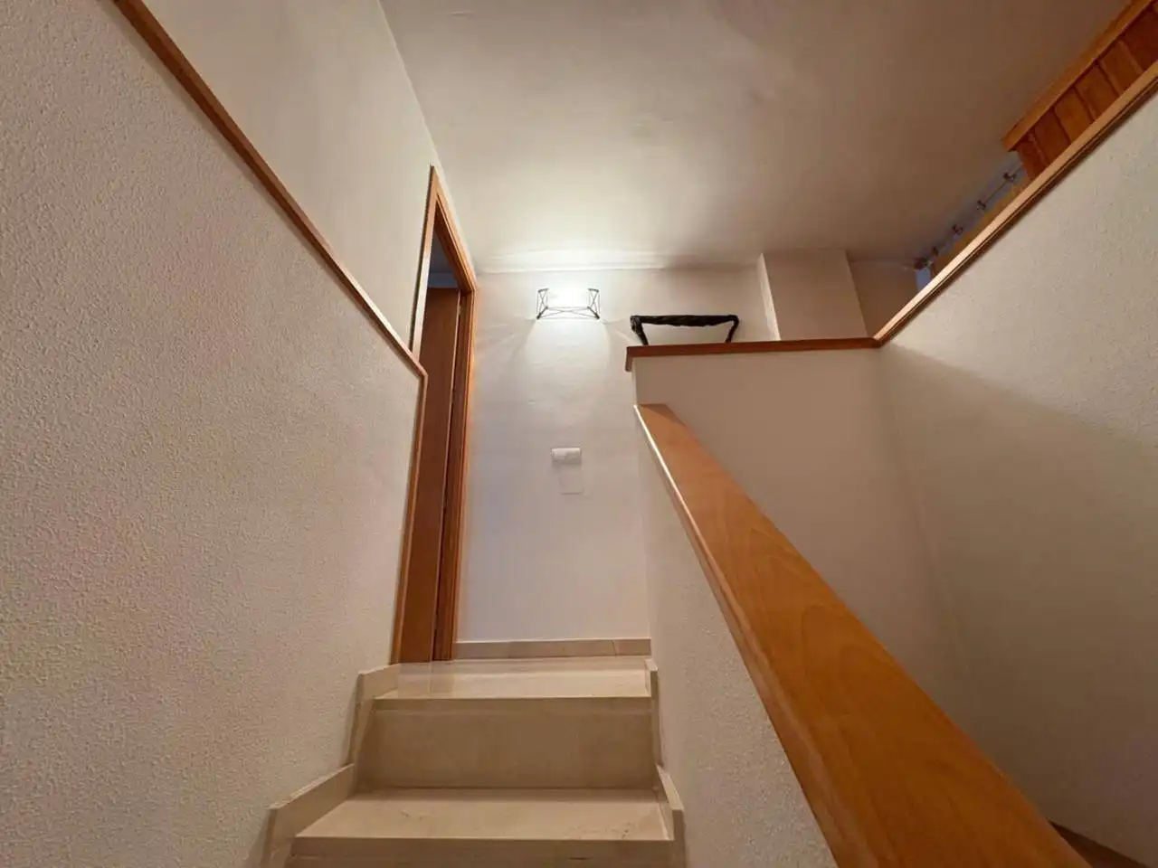Maisonette zum Verkauf in Castalla mit Klimaanlage, Heizung und Terrasse