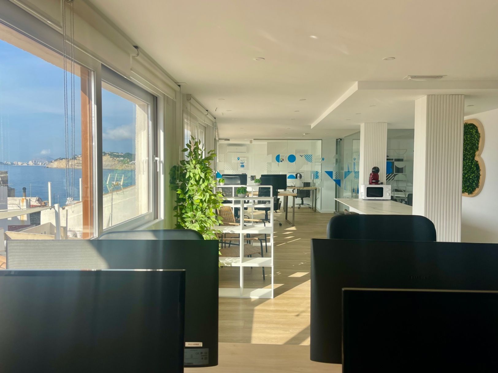 Premises to rent in Moraira  with Air Conditioner and Furnished