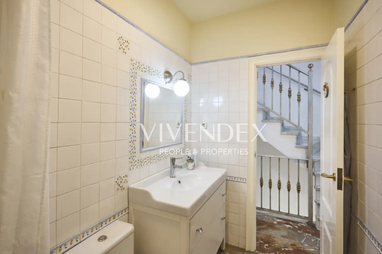 Bathroom of Houses for sale in Sant Vicenç Dels Horts  with Terrace