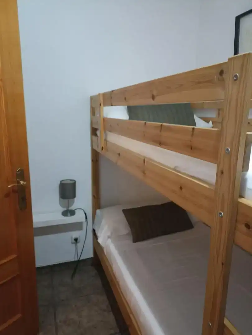 Schlafzimmer von Maisonette zur Miete in Valencia mit Klimaanlage, Abstellraum und Möbliert