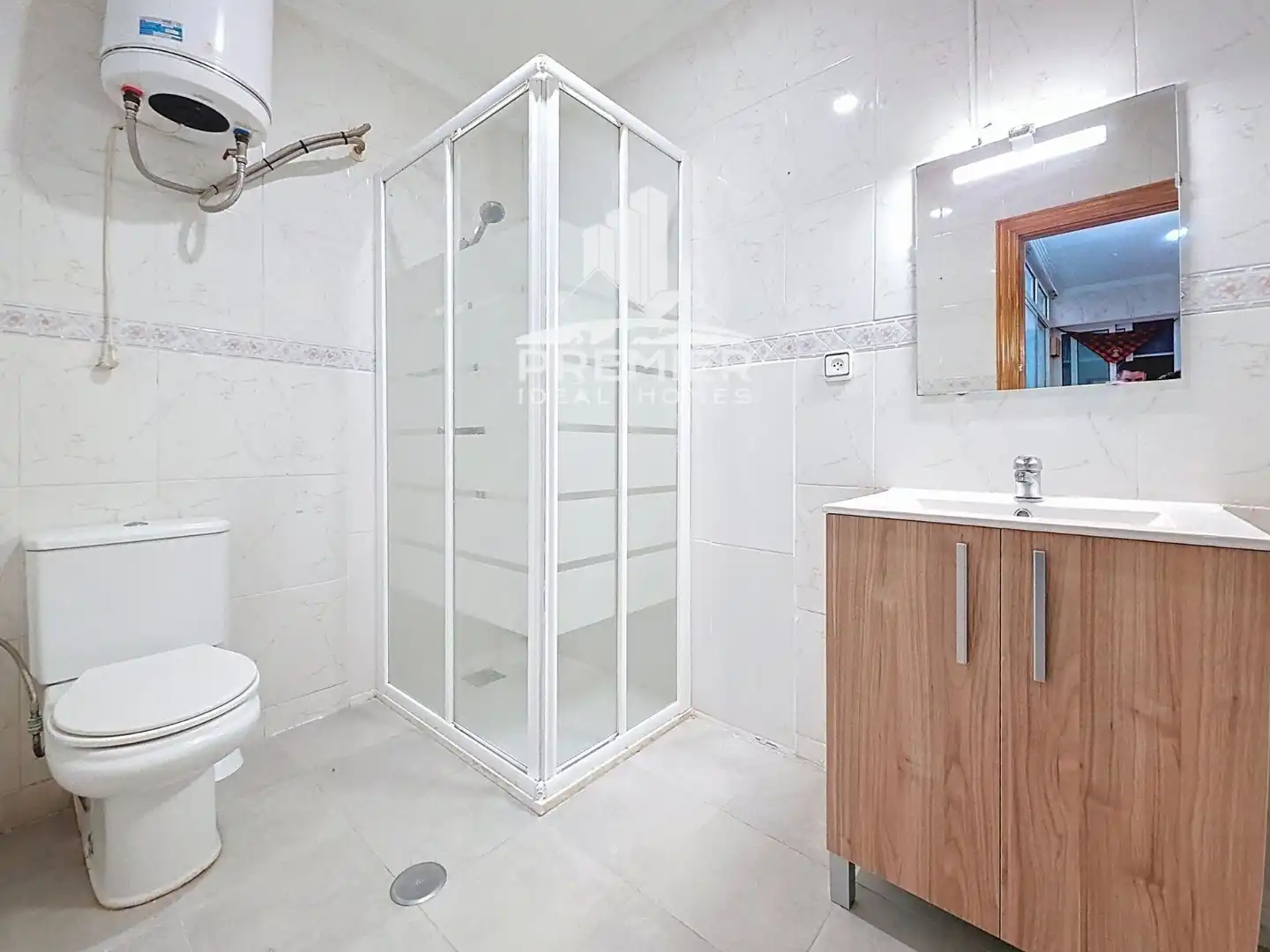 Wohnung zur Miete in Mariana Pineda, Plaza de Toros - Avenida Chapí - Trinquete