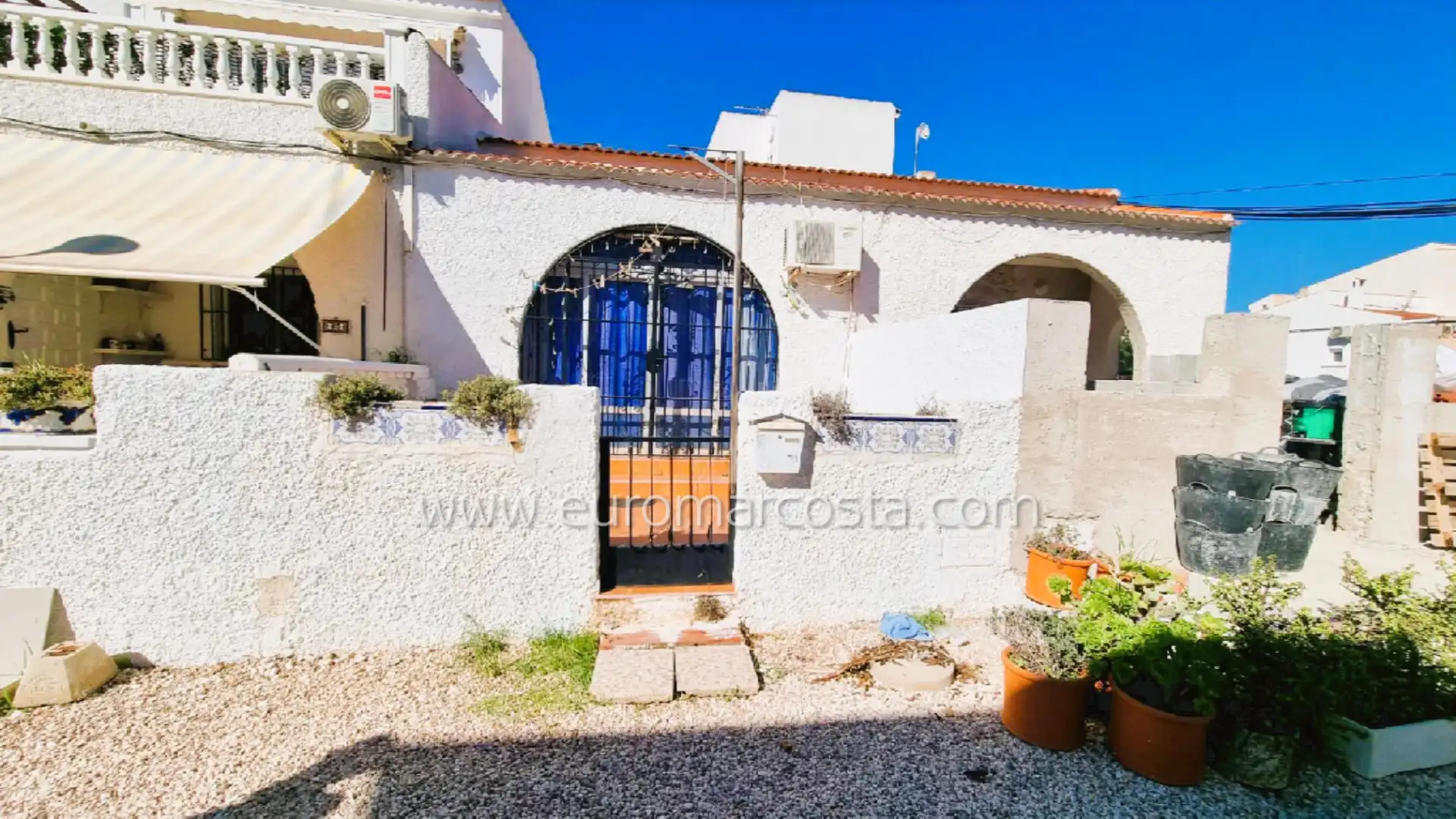 Adosado con jardín en venta en Calle Liszt, imagen 2