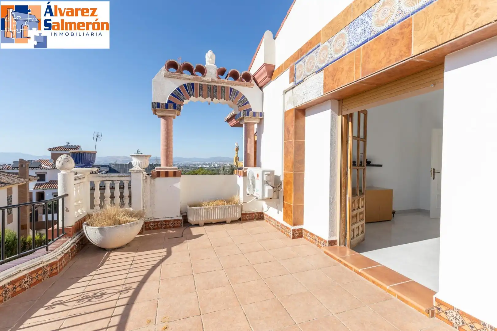 Terraza de Casa o chalet en venta en Altos de la Zubia