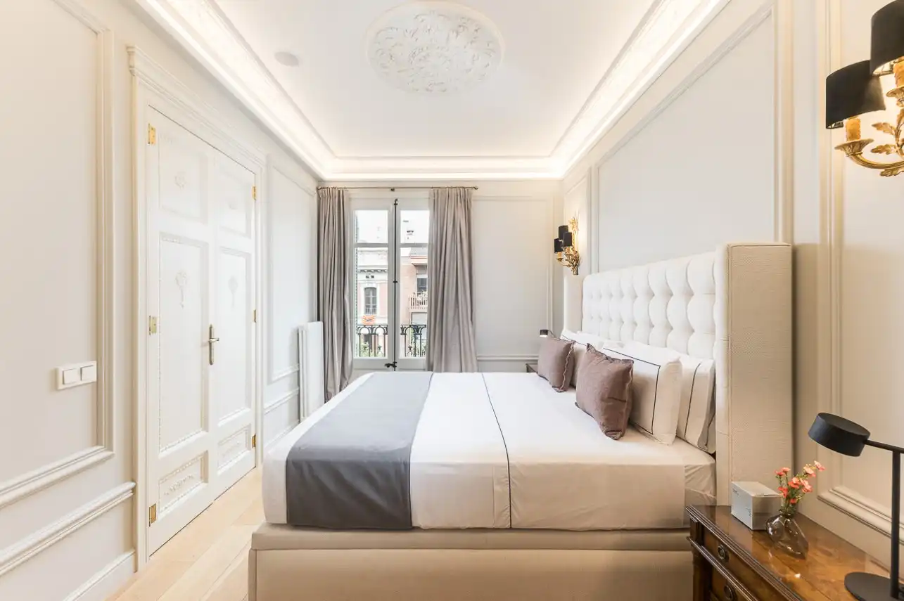 Dormitori de Apartament de lloguer en Barcelona amb Aire condicionat, Calefacció i Terrassa
