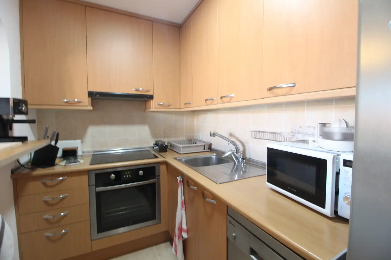 Cuina de Apartament de lloguer en Llucmajor amb Aire condicionat, Calefacció i Jardí privat