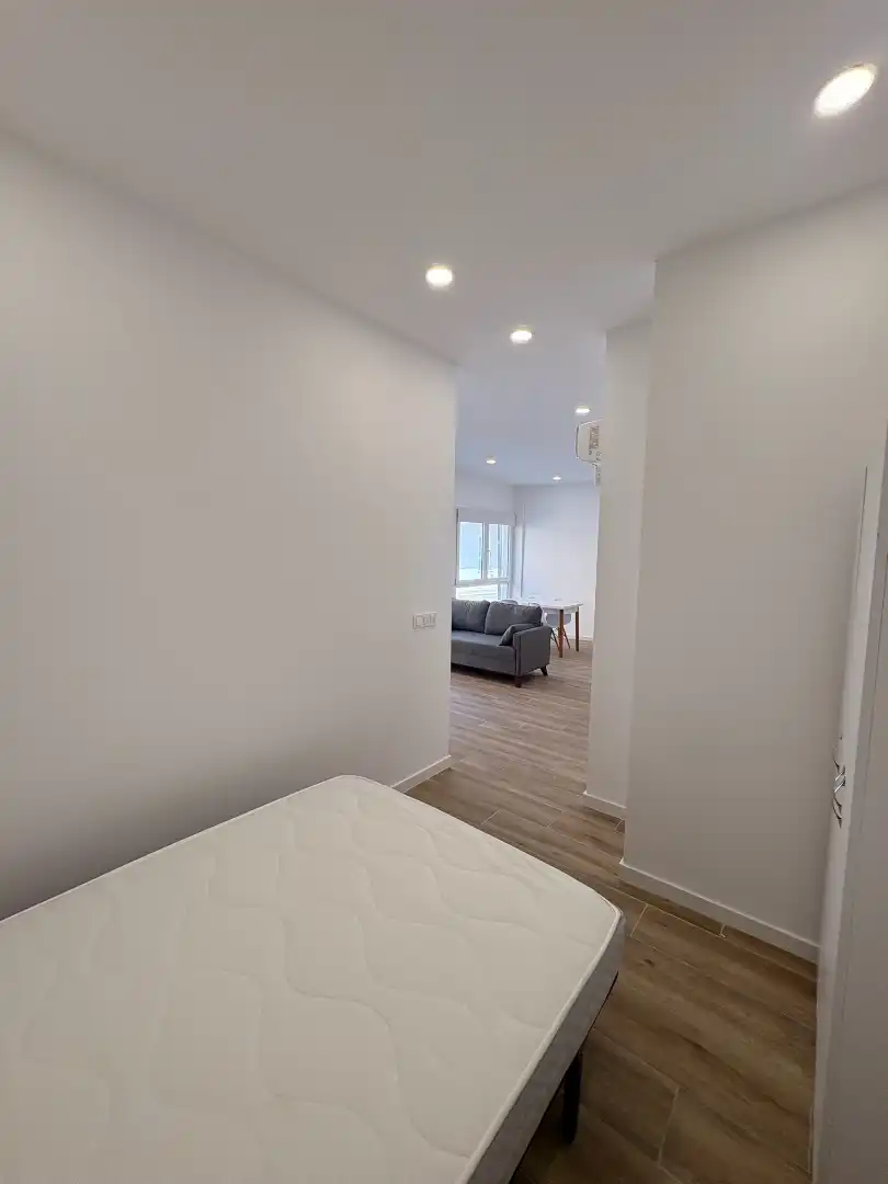 Habitación de Apartamento de alquiler en Xirivella con Amueblado