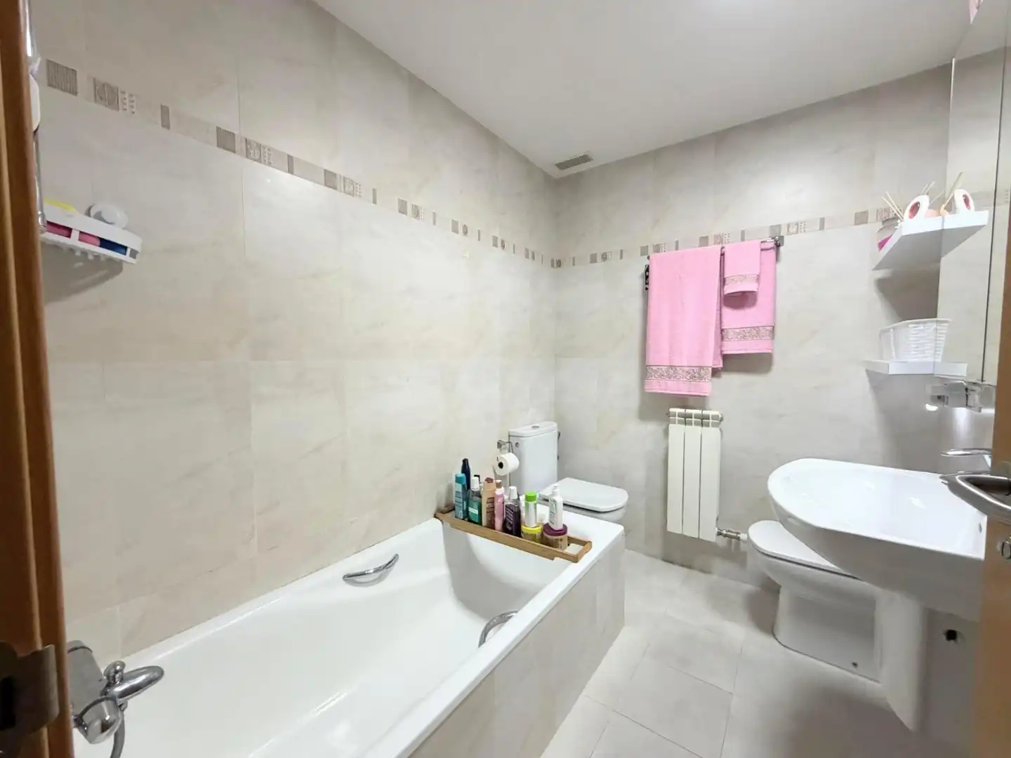 Baño de Casa adosada en venta en Astorga con Calefacción y Terraza
