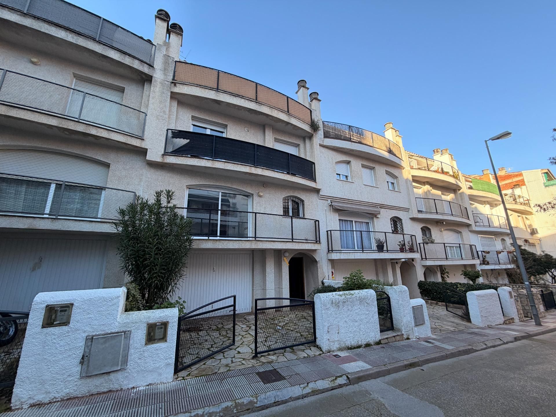 Exterior view of Single-family semi-detached for sale in Blanes