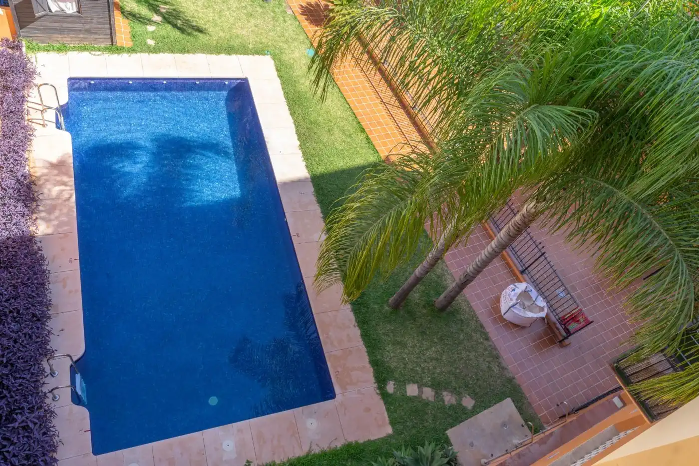 Piscina de Pis en venda en Alhaurín El Grande amb Terrassa, Traster i Moblat