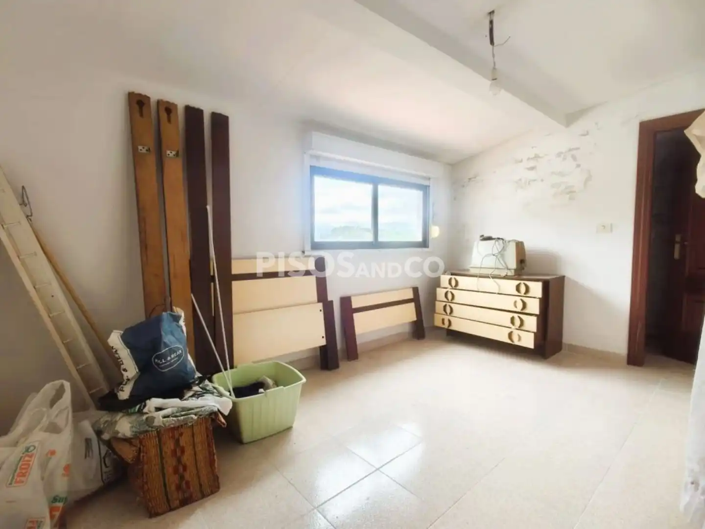 Habitación de Casa o chalet en venta en Culleredo con Calefacción, Terraza y Amueblado