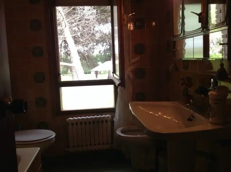 Baño de Casa o chalet en venta en Santo Domingo de la Calzada con Calefacción, Jardín privado y Piscina