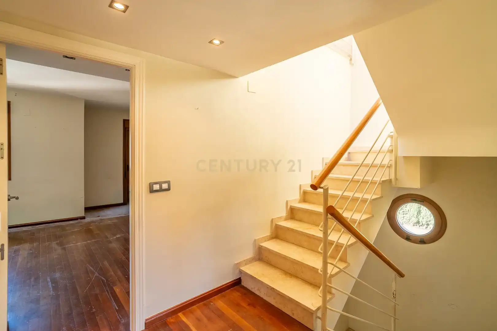 Houses for sale in Málaga  with Air Conditioner, Private garden and Storage room