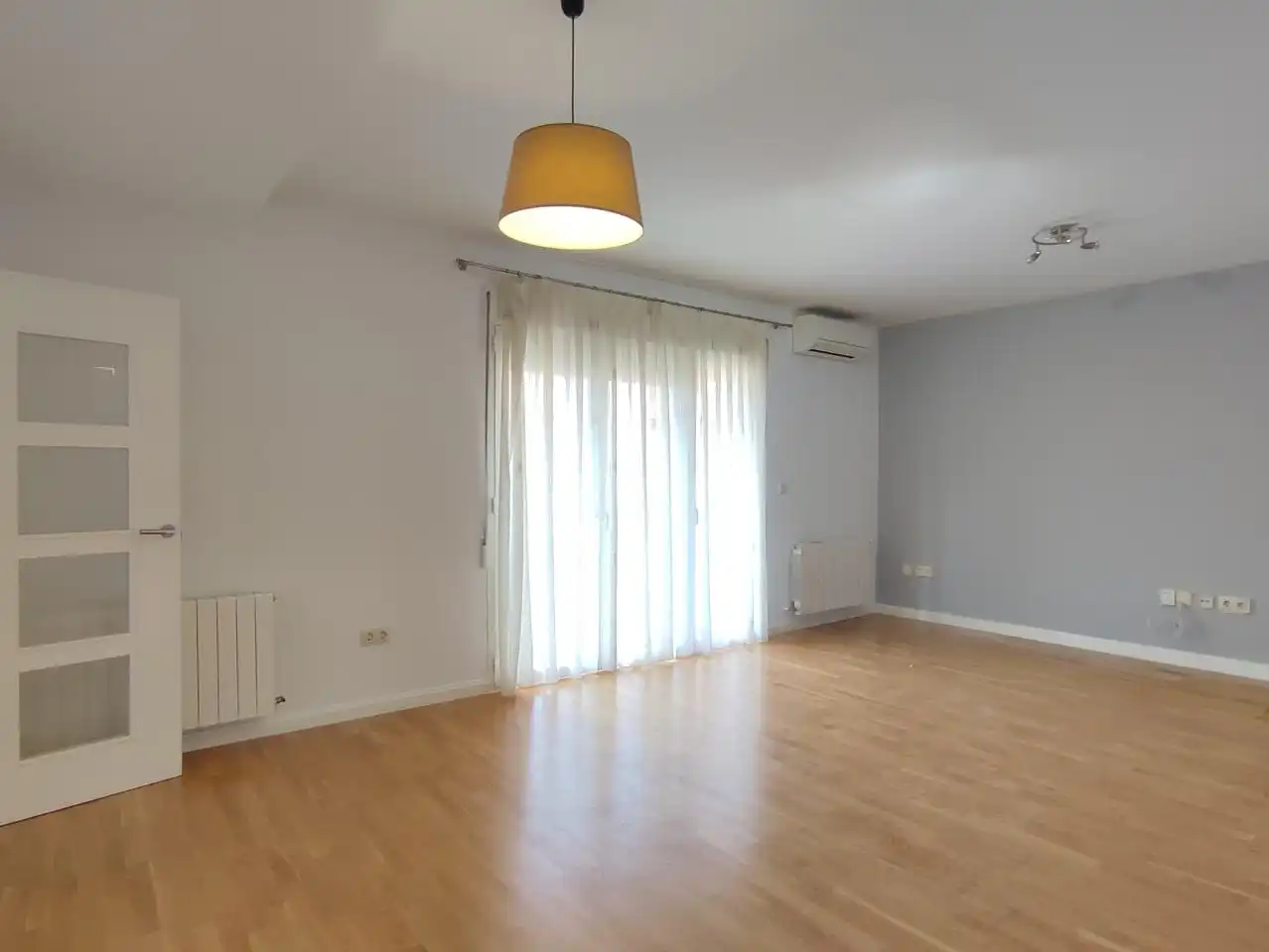 Sala d'estar de Casa o xalet de lloguer en Albacete amb Aire condicionat, Calefacció i Terrassa