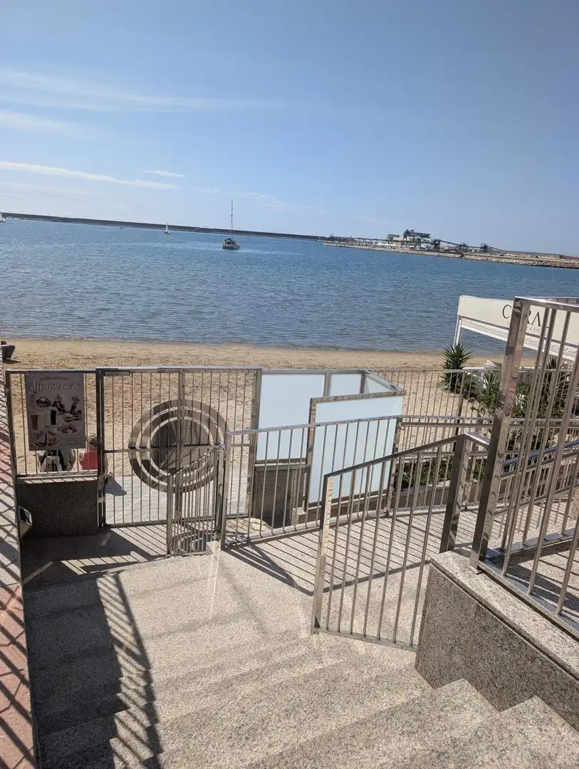 Piso de alquiler en Torrevieja con Aire acondicionado, Terraza y Amueblado