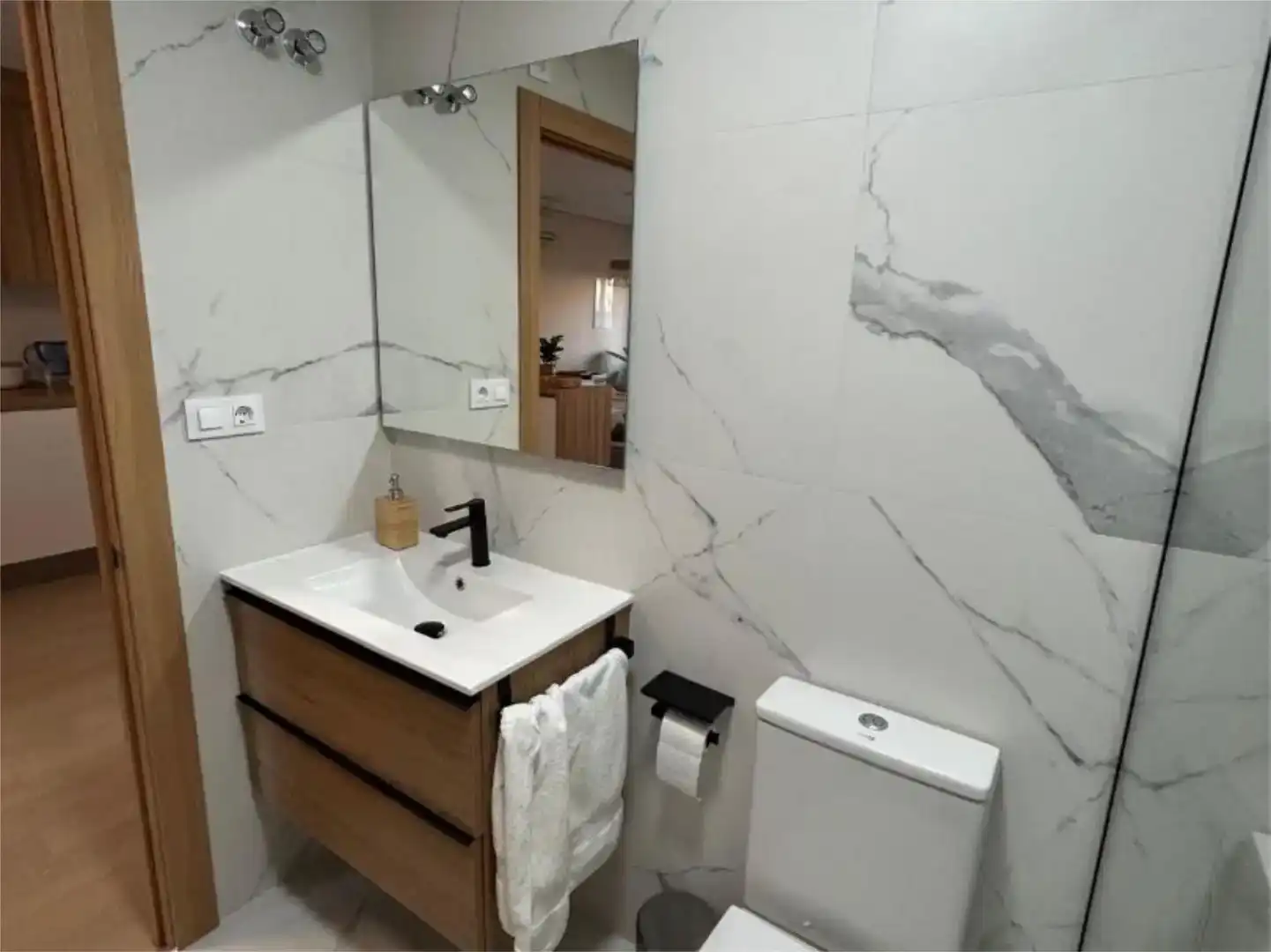 Bany de Pis en venda en Pilar de la Horadada amb Aire condicionat, Piscina i Balcó