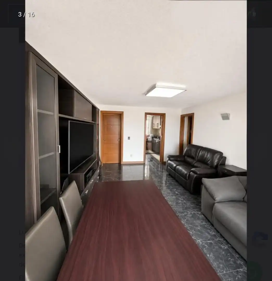 Sala de estar de Ático en venta en L'Hospitalet de Llobregat